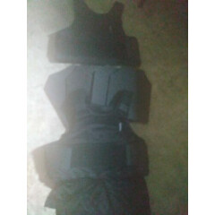 First Choice Armored Vest With Level III 3 PLATES, Carrier and 2 trauma pads 