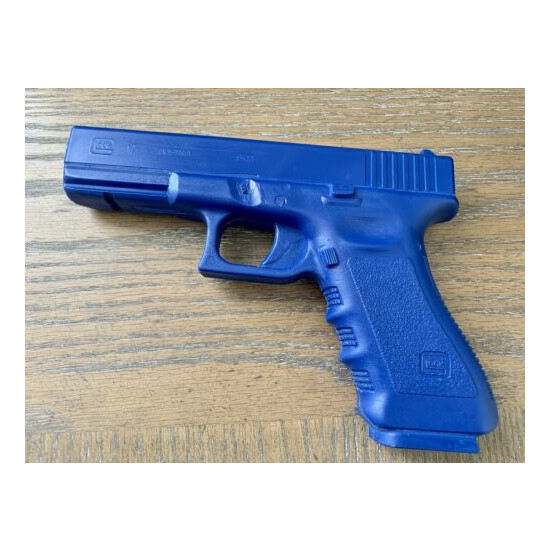 BlueGuns Training Replica Handgun, Non Weighted, Blue, Compatible with Glock 17  {1}