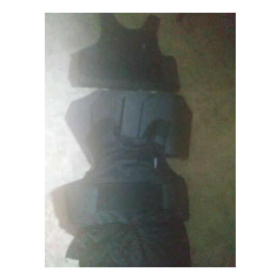 First Choice Armored Vest With Level III 3 PLATES, Carrier and 2 trauma pads  {1}